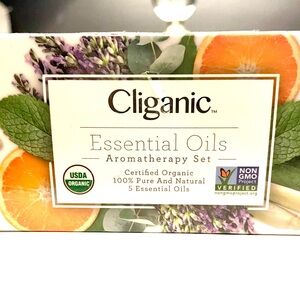 Organic Cliganic Essential Oils Aromatherapy Set - with 5 organic oils